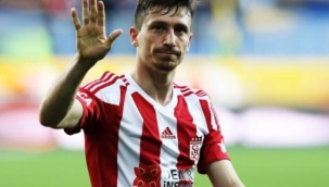 Mert Hakan Yandaş, Sivasspor'a veda etti!