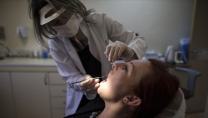 Ağız ve diş tedavisi görenler COVID-19 döneminde sanal randevu uygulamalarını tercih ediyor