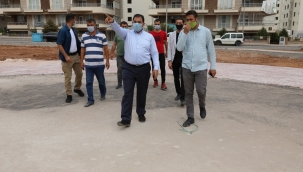 Başkanı Canpolat, Karşıyaka'daki yeni park alanlarını denetledi