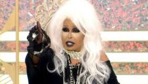 Bülent Ersoy hastaneye kaldırıldı