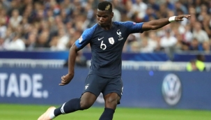 Manchester United'lı Pogba'dan Macron'a tepki