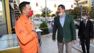 Şanlıurfa'da Başkan Baydilli esnaf ve vatandaş buluşmalarını sürdürüyor