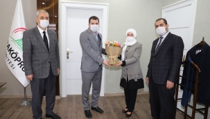 Başkan Baydilli yılın öğretmenini ağırladı