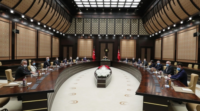 Cumhurbaşkanı Erdoğan, Özel Hastaneler ve Sağlık Kuruluşları Derneği Yönetim Kurulu Üyelerini kabul etti