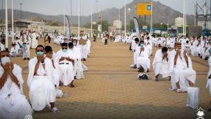 COVID-19 aşısı olmayanların Hac yapmasına izin verilmeyecek