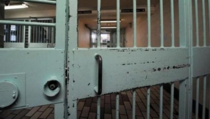 İran'da gözaltına alınan bir Fransız turist casuslukla suçlandı