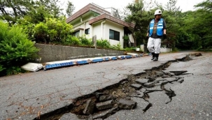 Japonya'yı 7,2 büyüklüğünde deprem: Tsunami uyarısı yayınlandı