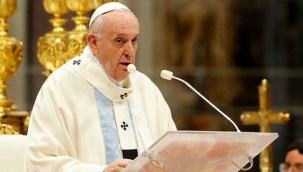 Papa tarihte ilk kez Irak'ı ziyaret ediyor