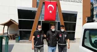 Firari cinayet zanlısı yurtdışına kaçacakken yakalandı