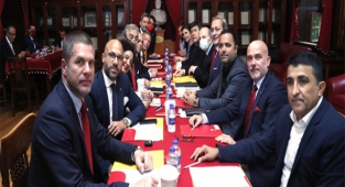 İlk Yönetim Kurulu Toplantısı Galatasaray Lisesi’nde gerçekleştirildi