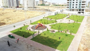 Karaköprü'de park yapılmaya devam ediyor