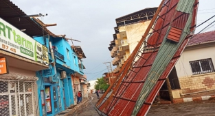 Manisa'da Şiddetli Fırtına ve Yağış etkili oldu