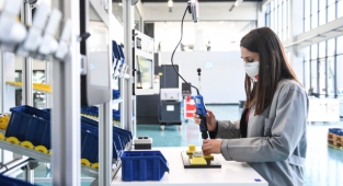 Üç İlde Girişimciliği ve İnovasyon Kültürünü Destekleyen İnovasyon Merkezleri ve Model Fabrikalarla İmalat Sanayinde Büyük Yapısal Dönüşüm Başlıyor