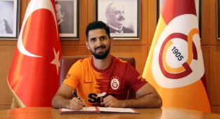 Emre Akbaba'nın sözleşmesi 2 yıl uzatıldı