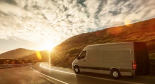 Hızlı teslim ürünlerde Avrupa’ya ihracatın önünü minivanlar açıyor