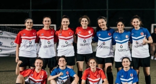 Kadın futboluna iş dünyasının desteği sürüyor!