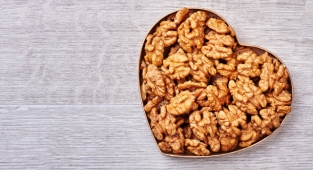 Harvard'ın Yeni Araştırması, Ceviz Tüketimi ile Beklenen Yaşam Süresi Arasındaki Bağlantıyı İnceliyor