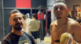 Milli antrenör Derbazlar, WBC kemeri alan Türk antrenörlerden biri oldu