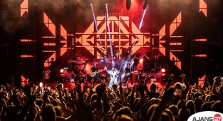 Popun güçlü sesi Berkay, Fişekhane’deydi