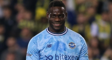 Mario Balotelli, Serie A'ya Dönmek İstiyor: Genoa İle Görüşmeler Devam Ediyor